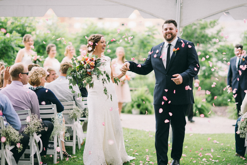 Minnesota boat club wedding ceremony