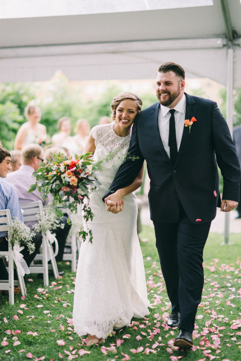 Minnesota boat club wedding ceremony