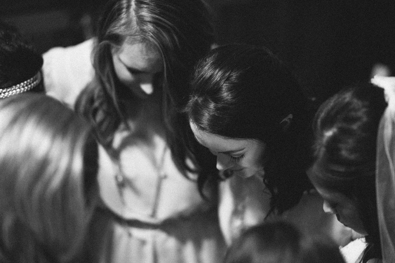 bridesmaids praying