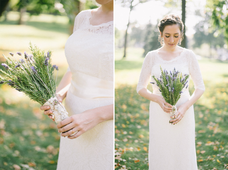 st paul bride with lavender bouquet
