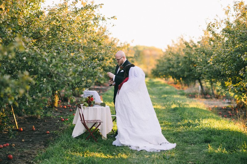 Fall wedding in Minnesota