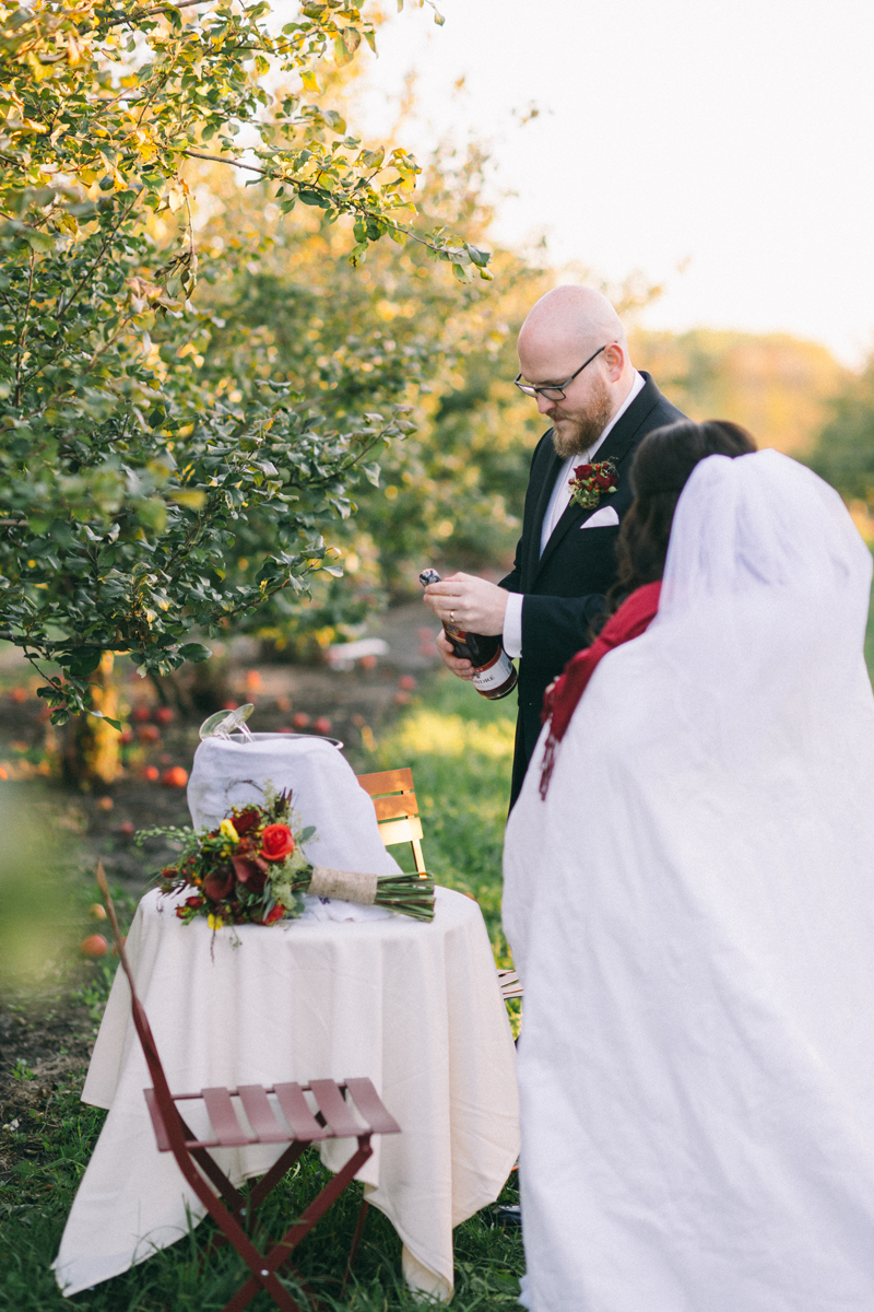 Fall wedding in Minnesota