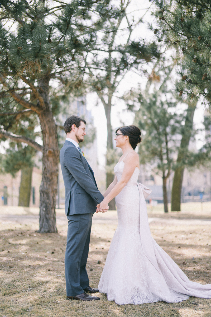 Minneapolis wedding on Nicolett Island