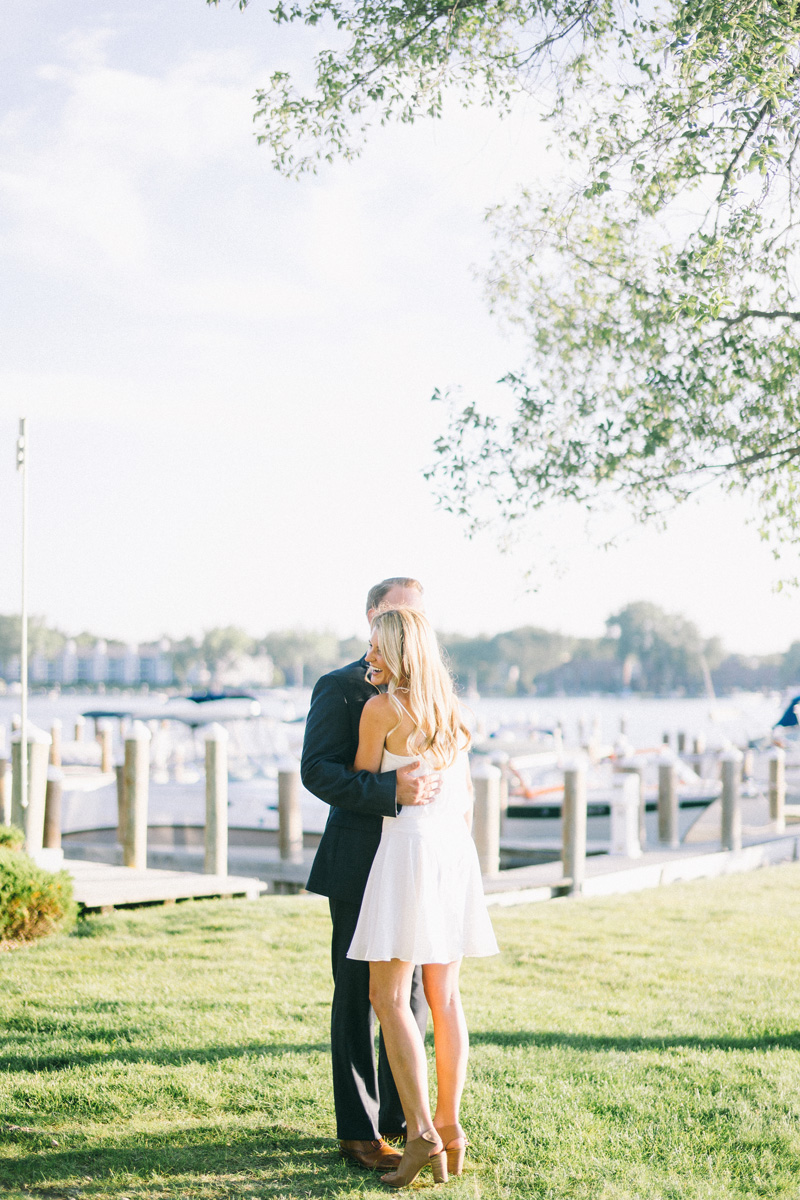 Minneapolis lake engagement photos