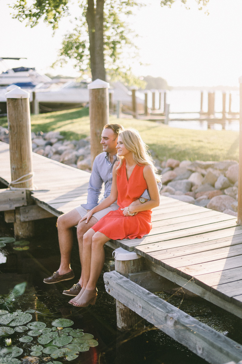 Minneapolis lake engagement photos