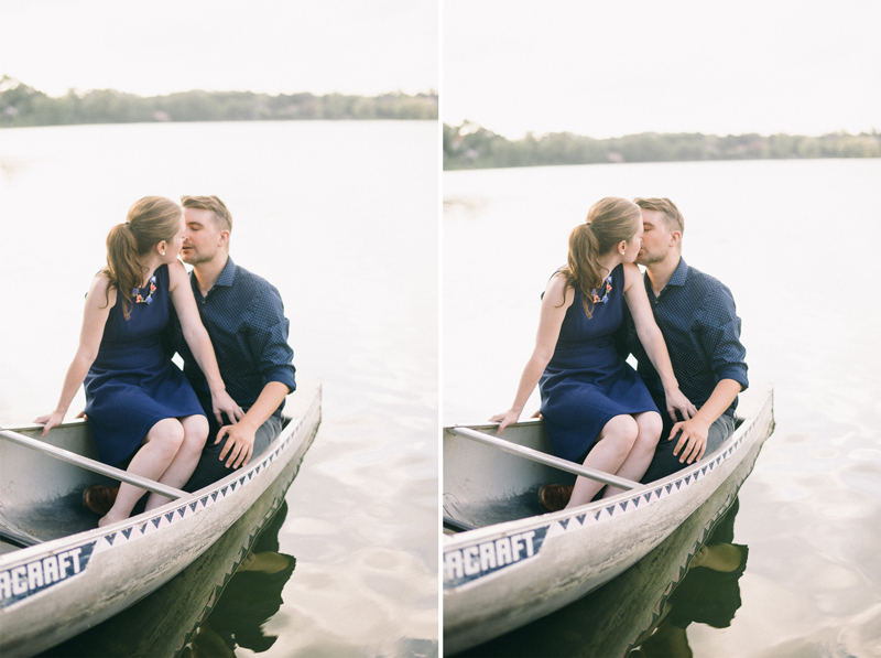 Minneapolis lake of the isles canoe engagement photos 