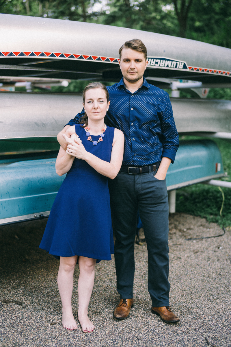 Minneapolis lake of the isles canoe engagement photos 