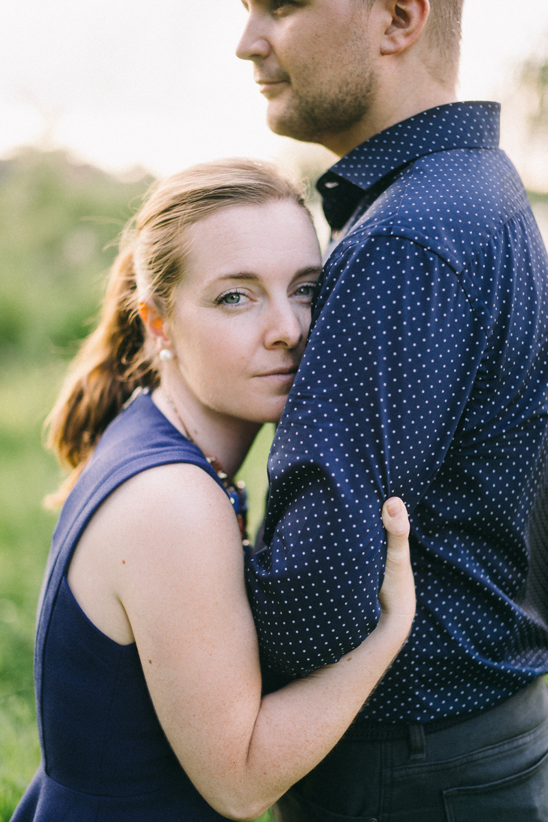 Minneapolis lake of the isles canoe engagement photos 