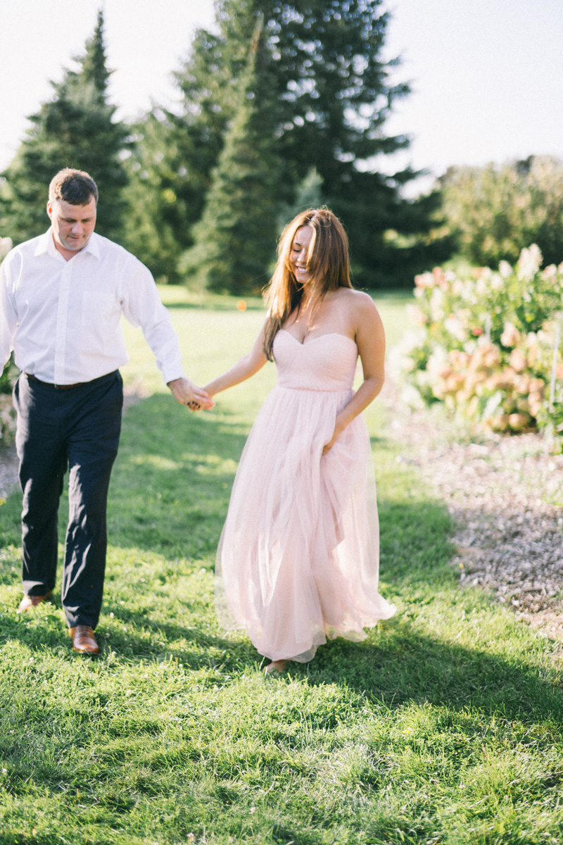 Minneapolis field engagement photography