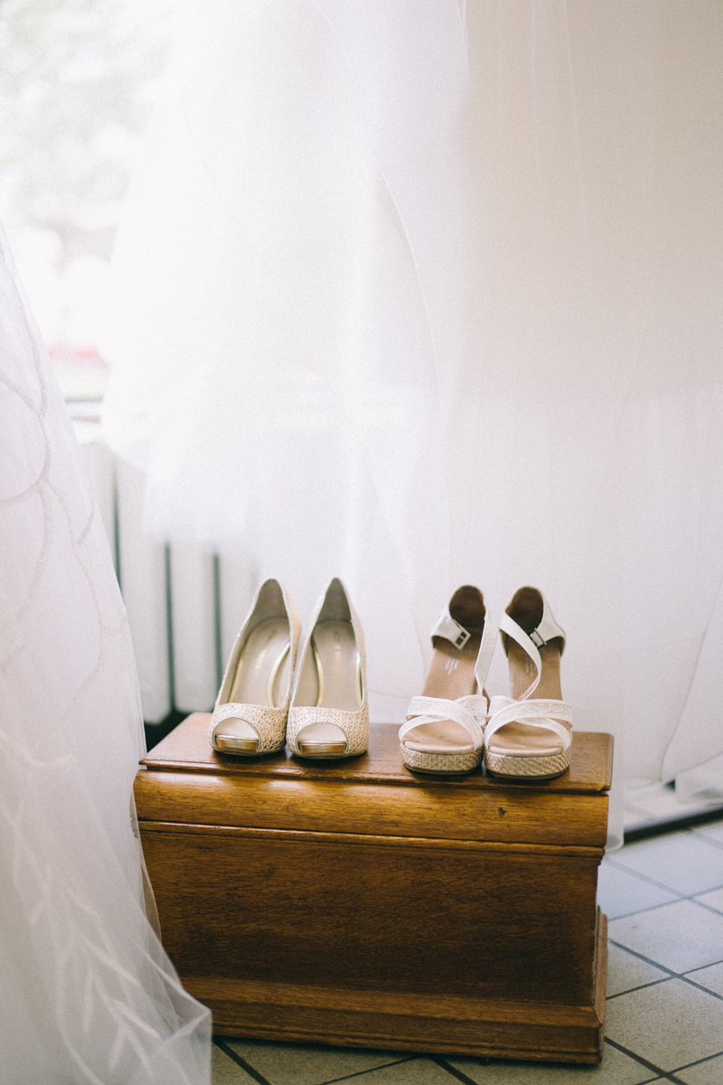 Minneapolis wedding photography at Che Bella Bridal Boutique