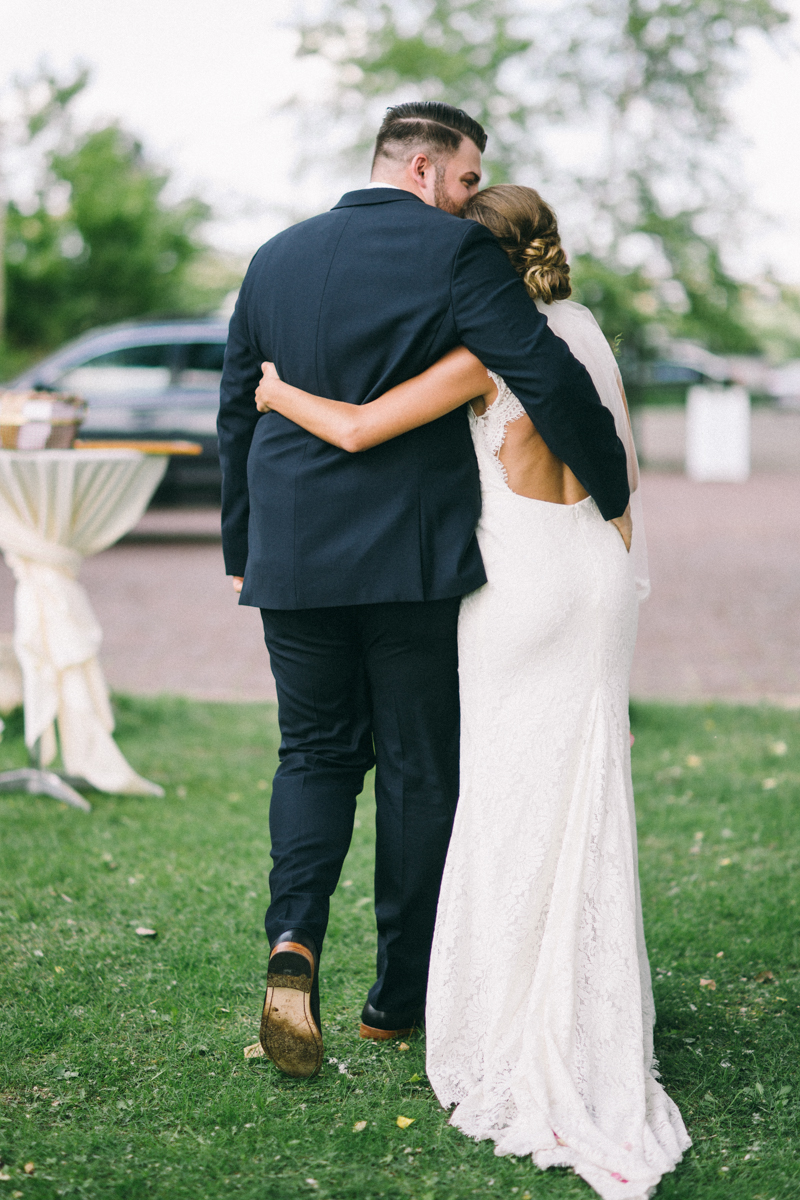 Minnesota boat club wedding ceremony