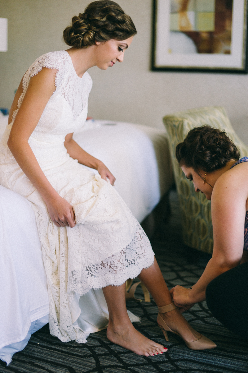 Bride getting ready for her st Paul wedding