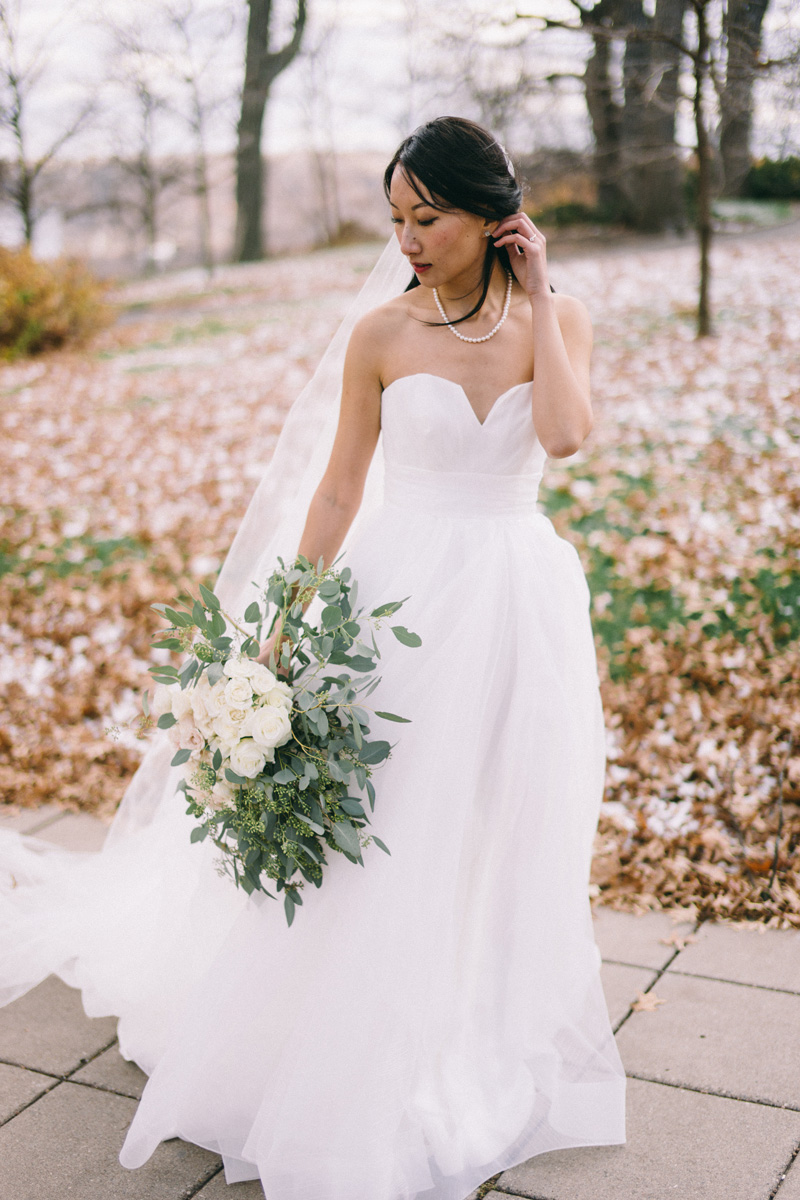 St Paul winter wedding bride and groom photos