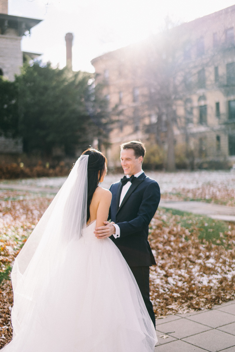 St Paul winter wedding bride and groom photos