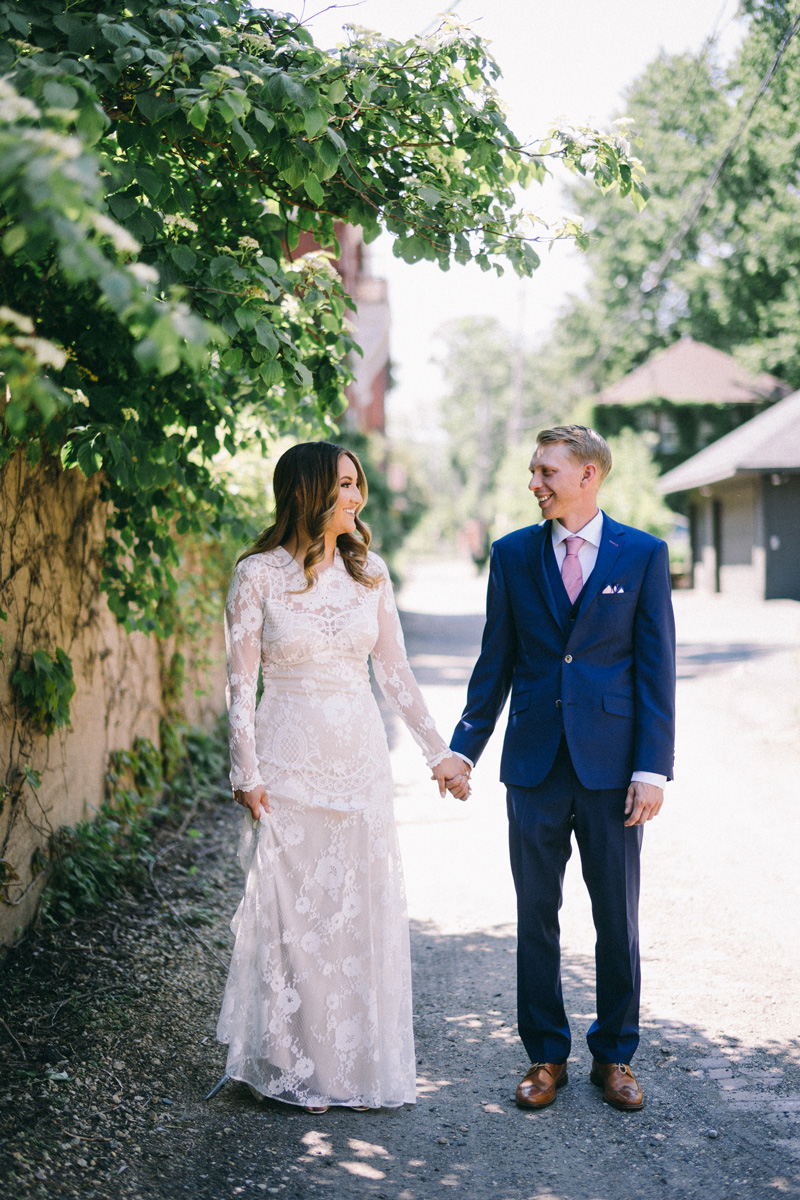 St Paul bride and groom portraits