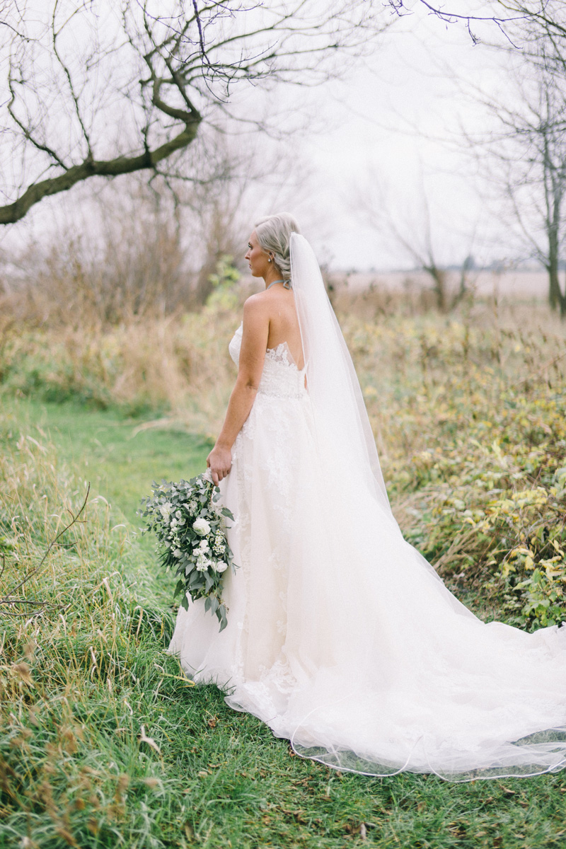 Minnesota Rustic Wedding at Coops Farm