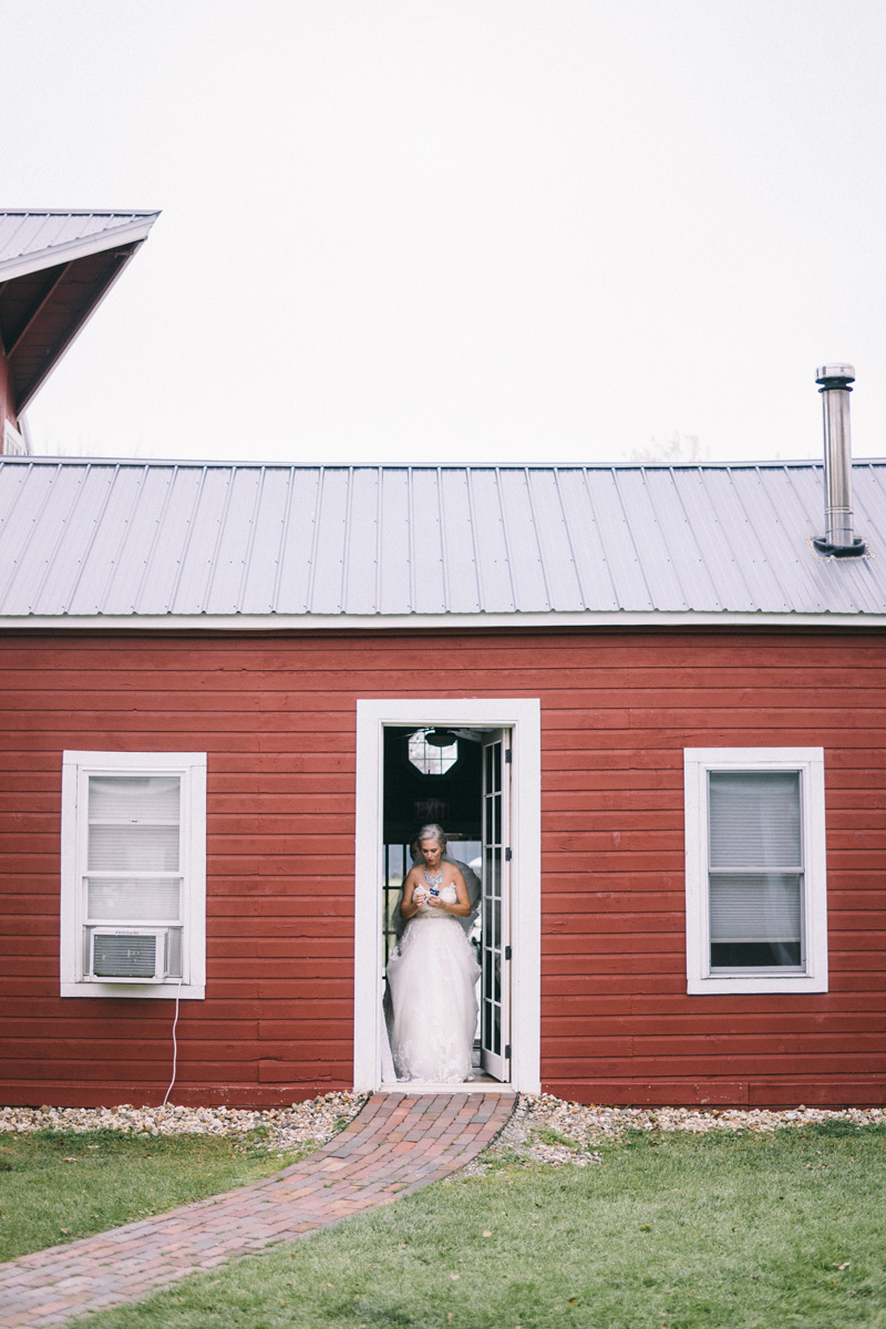 Minnesota Rustic Wedding at Coops Farm