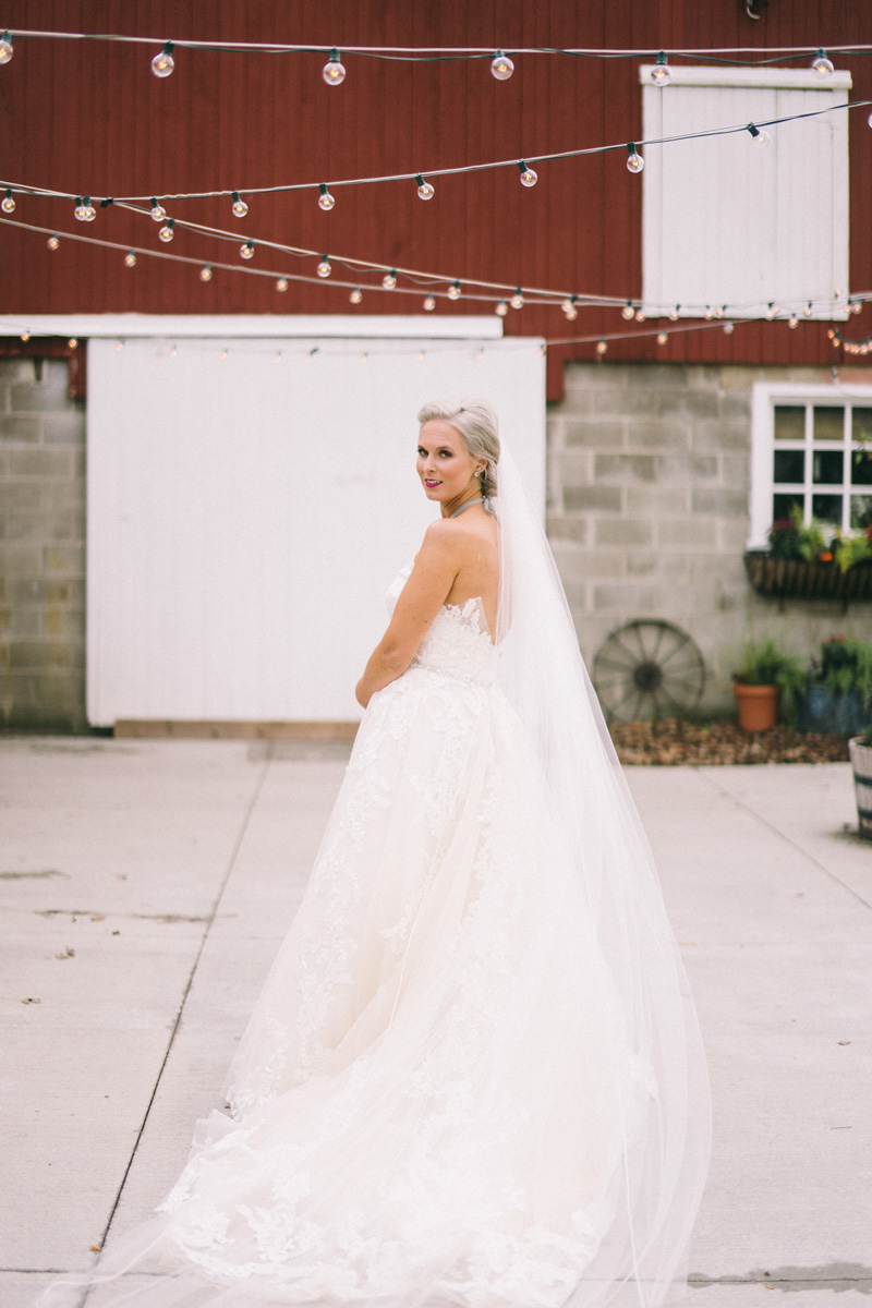 Minnesota Rustic Wedding at Coops Farm