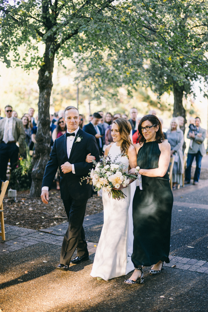 Romantic Fall Fine Art Wedding in Nicollet Island Pavilion Minneapolis