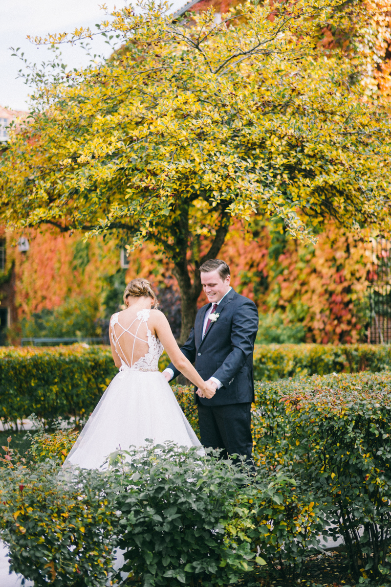 Fall romantic wedding at mansion