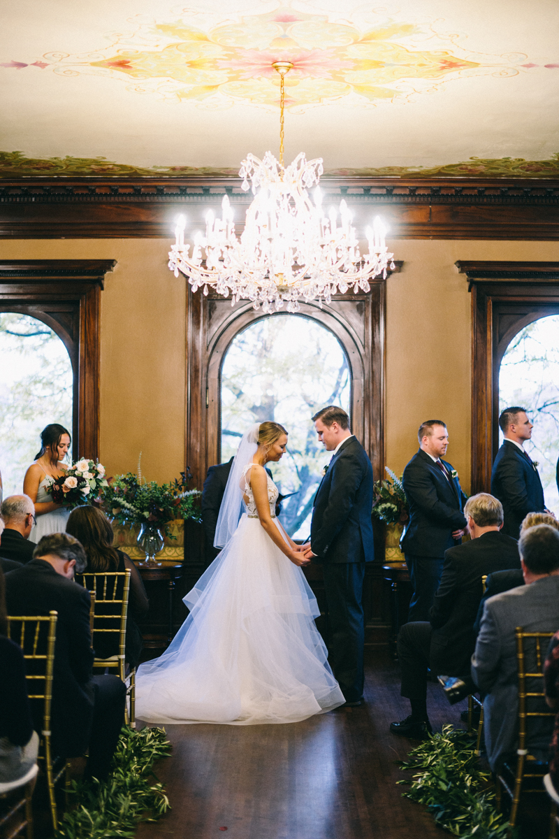 Fall romantic wedding at mansion