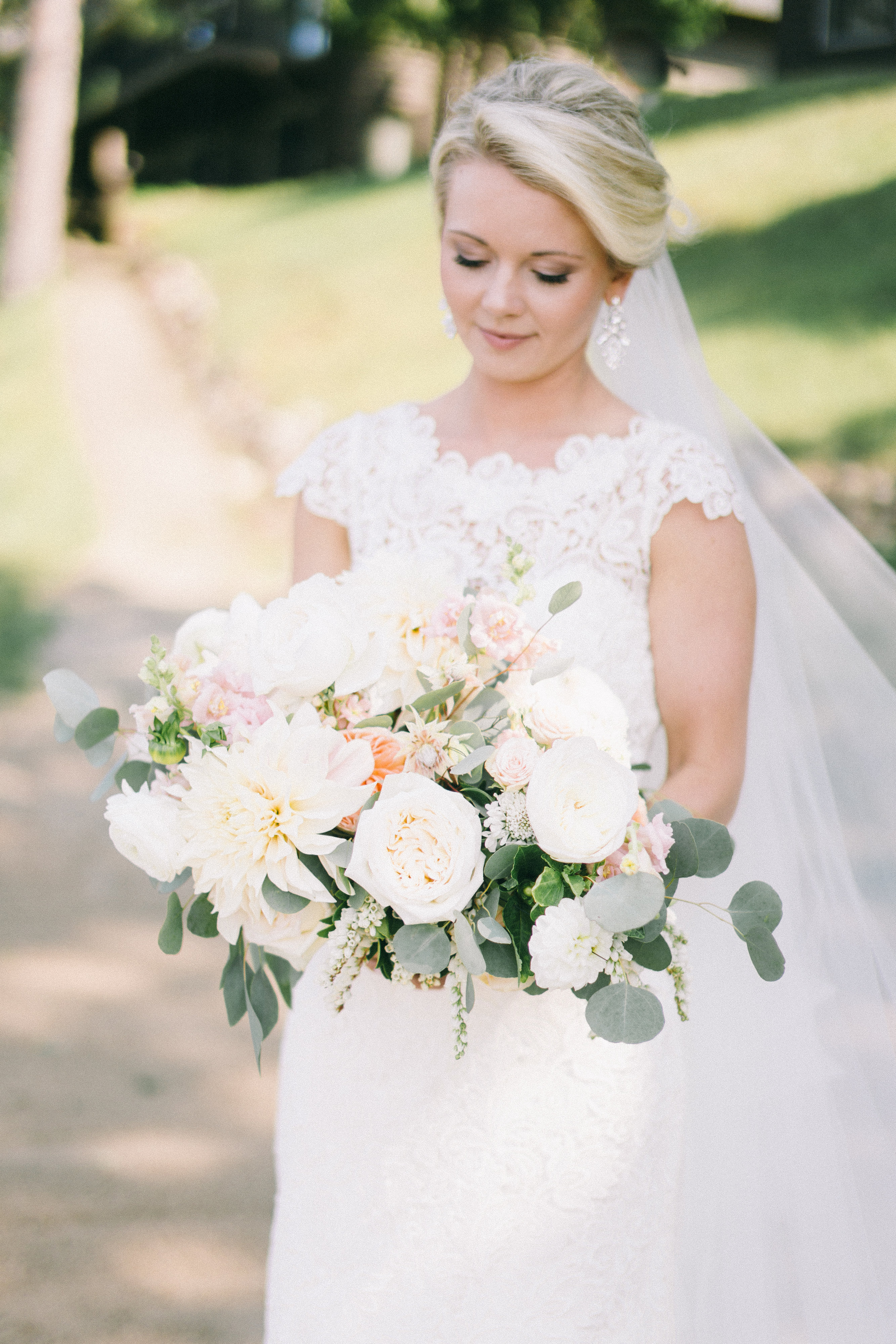 elegant resort wedding with Maine wedding photographer