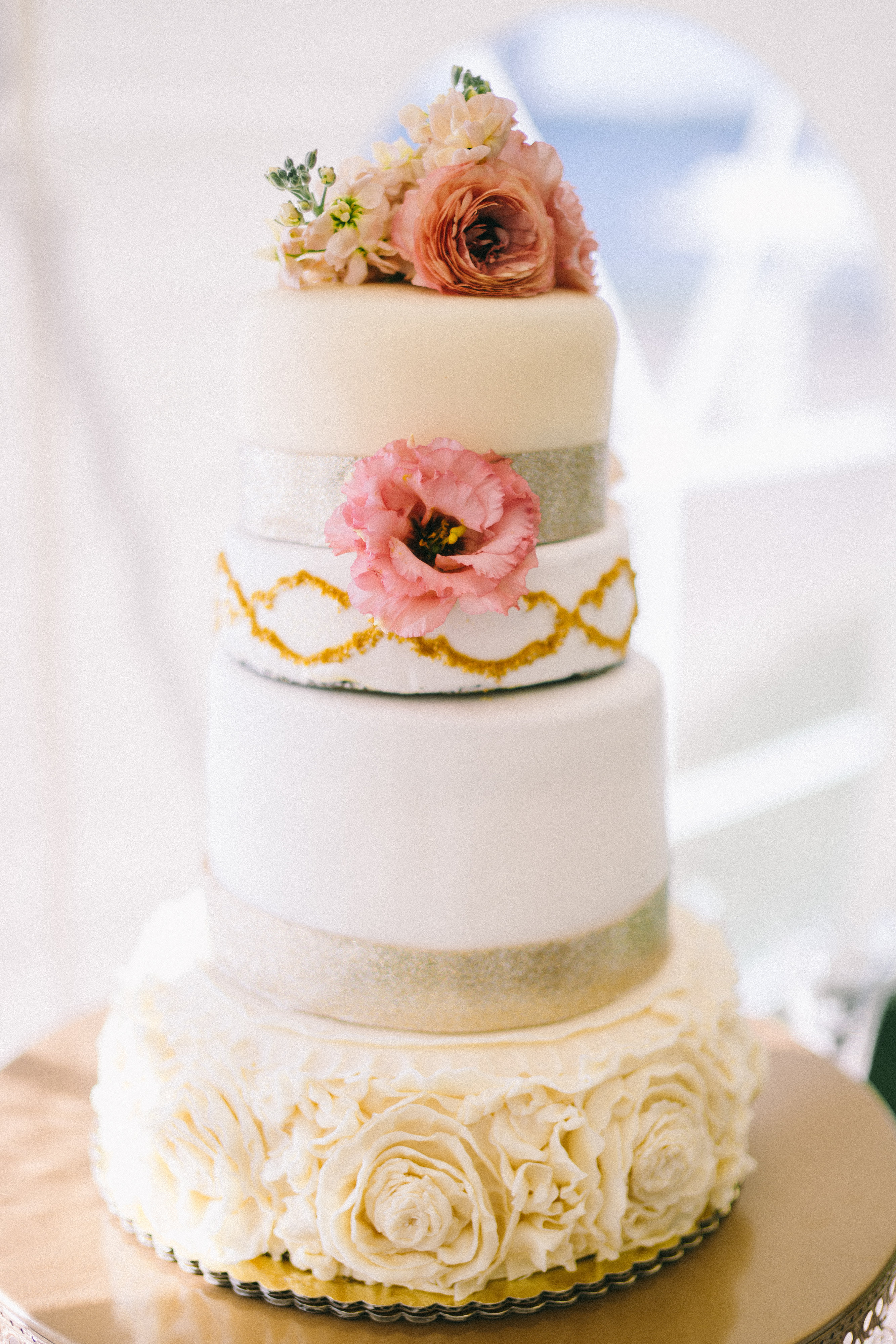 elegant resort wedding with Maine wedding photographer