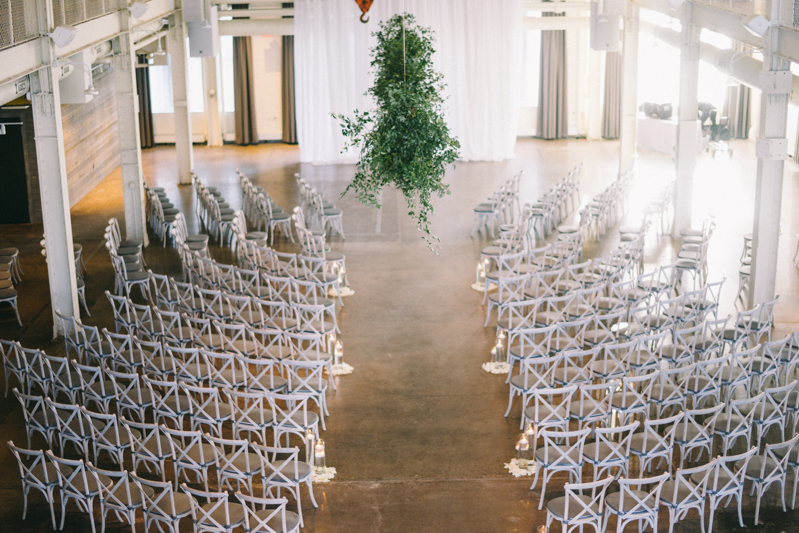 modern winter wedding