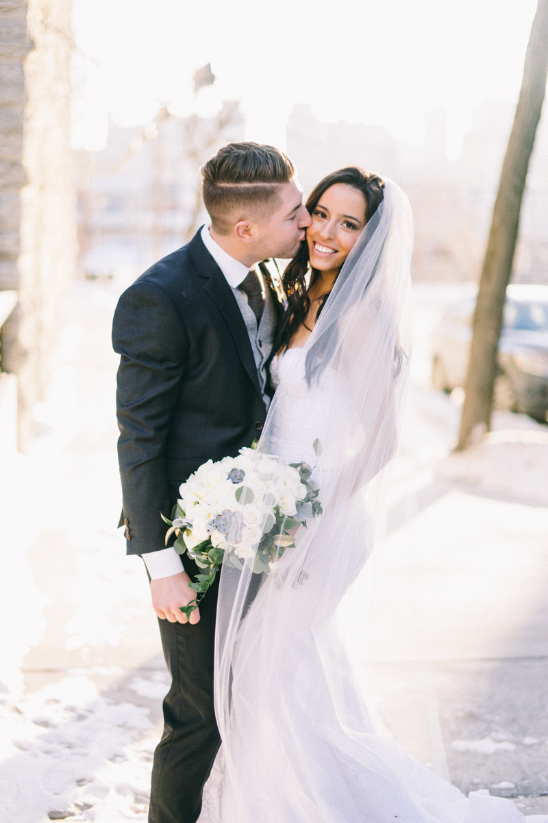 modern winter wedding