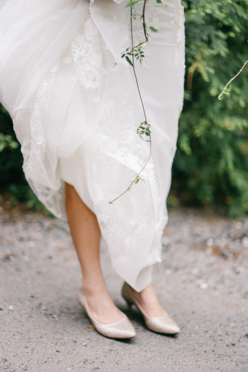 forest fairytale wedding migis lodge maine