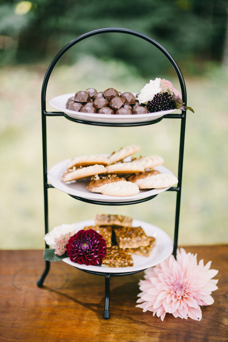 Backyard Brunch wedding with fall palette in Dayton Maine