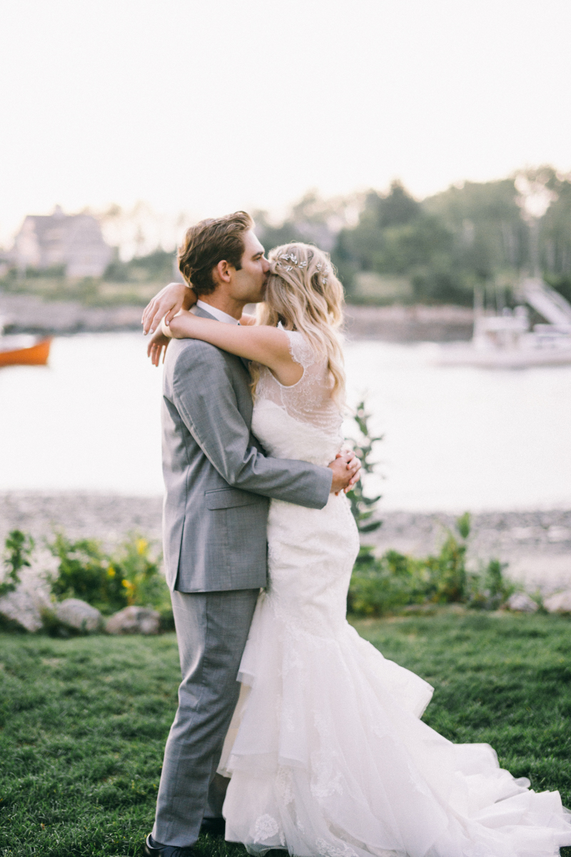 Kennebunkport Wedding with candlelit reception