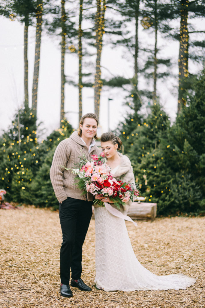 freeport maine scandinavian winter wedding at ll bean