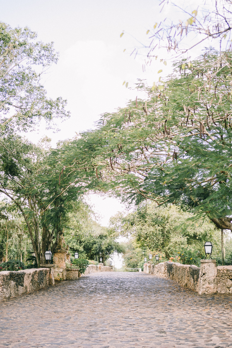 dominican republic engagement photos punta cana altos de chavon fine art engagement session