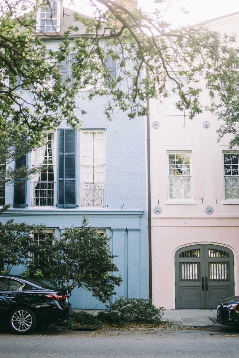 Charleston bridal portraits | Rainbow Row wedding photos | Charleston wedding photographer