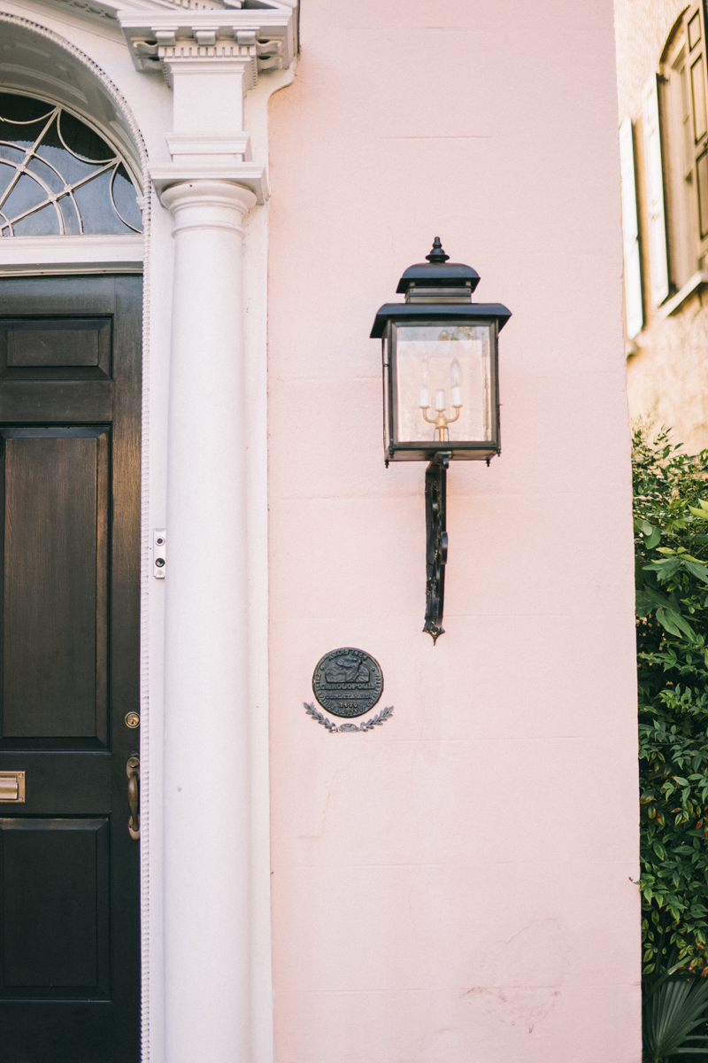 Charleston bridal portraits | Rainbow Row wedding photos | Charleston wedding photographer