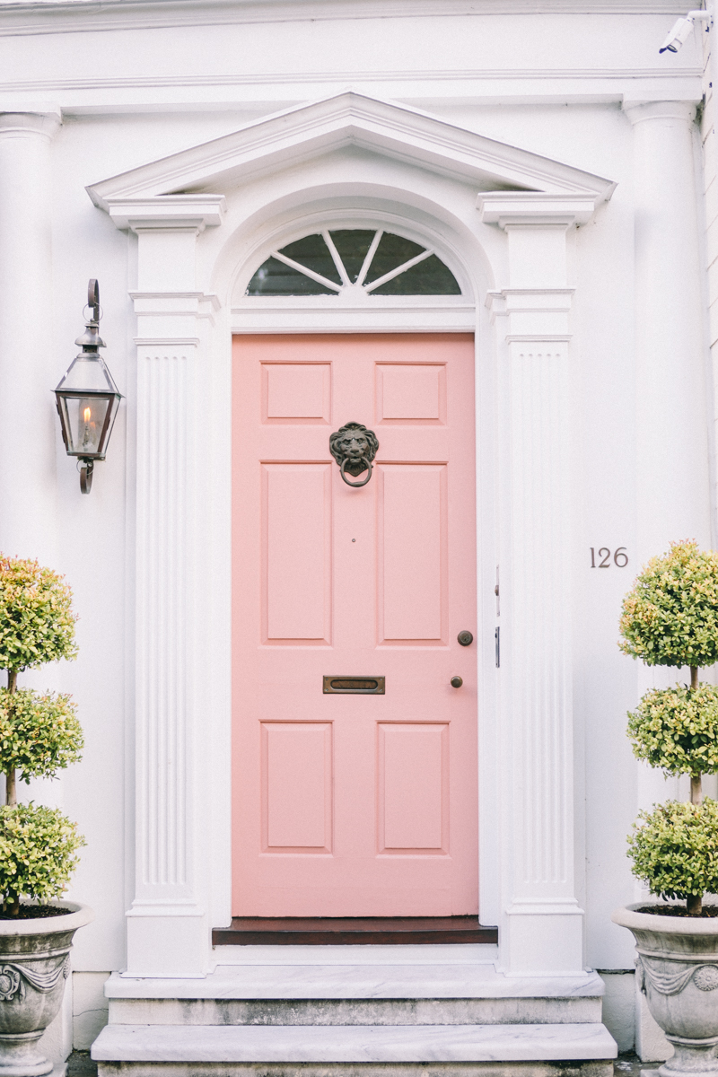 Charleston bridal portraits | Rainbow Row wedding photos | Charleston wedding photographer