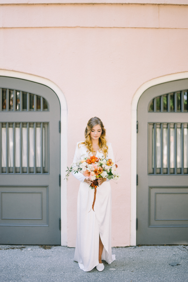 Charleston bridal portraits | Rainbow Row wedding photos | Charleston wedding photographer