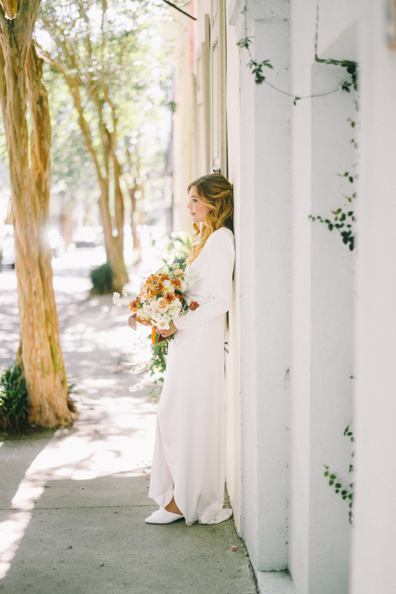 Charleston bridal portraits | Rainbow Row wedding photos | Charleston wedding photographer