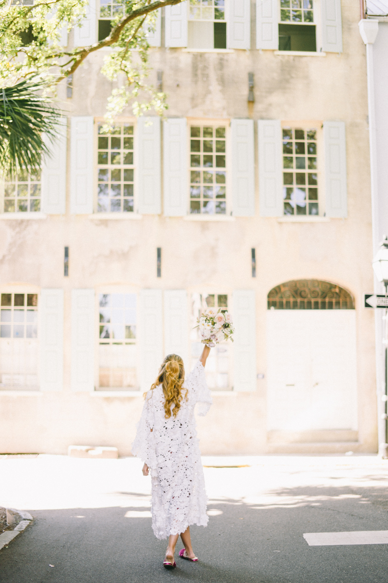 Charleston bridal portraits | Rainbow Row wedding photos | Charleston wedding photographer