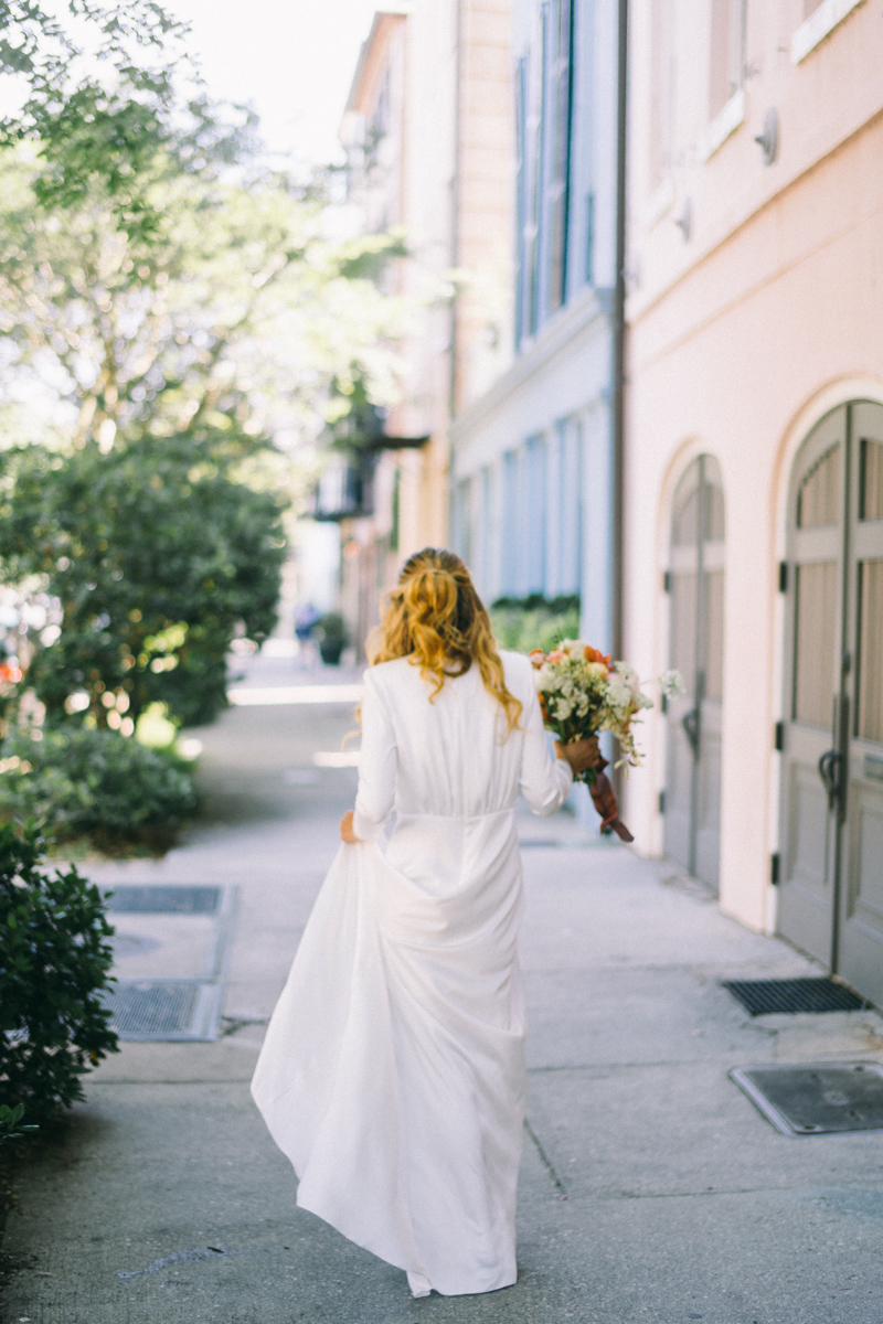 Charleston bridal portraits | Rainbow Row wedding photos | Charleston wedding photographer