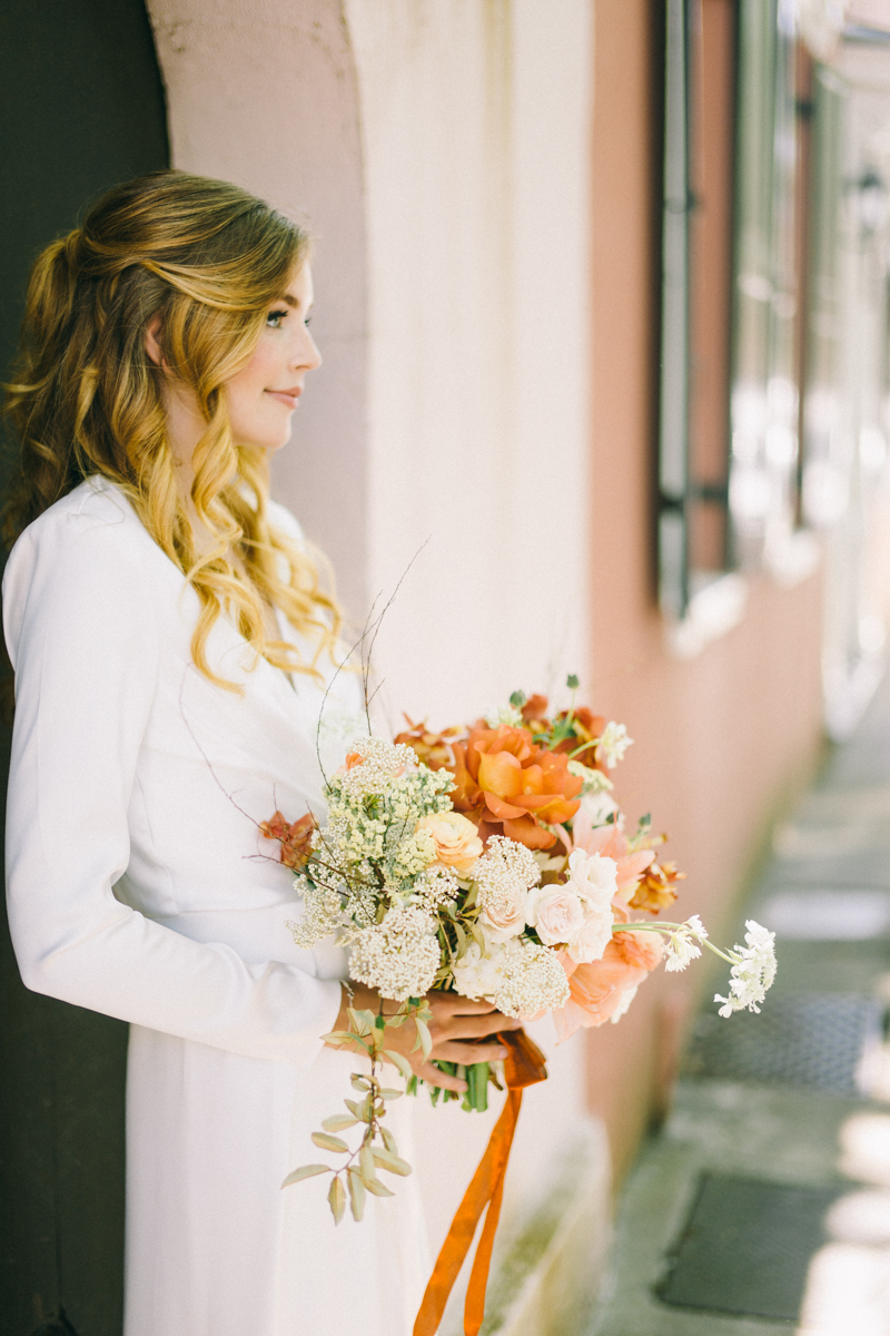 Charleston bridal portraits | Rainbow Row wedding photos | Charleston wedding photographer