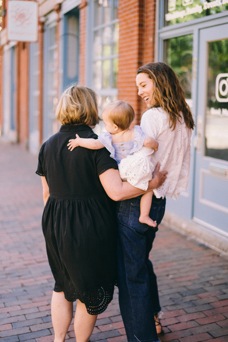 Portland Maine family photographer | vacationing in portland maine