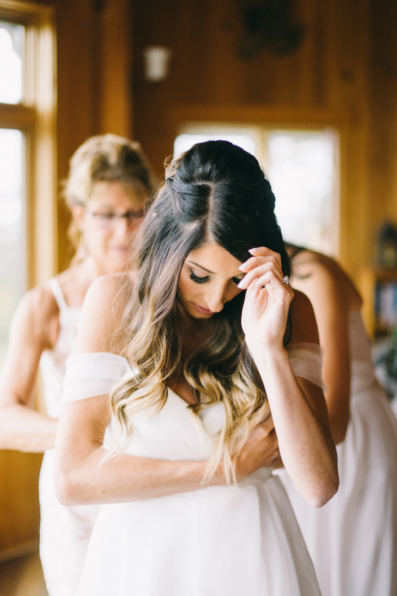 foggy maine wedding in the mountains