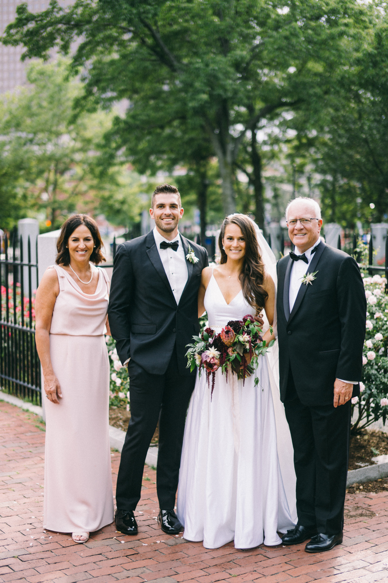 modern boston wedding | the state room boston Massachusetts | Always Yours Events Planning