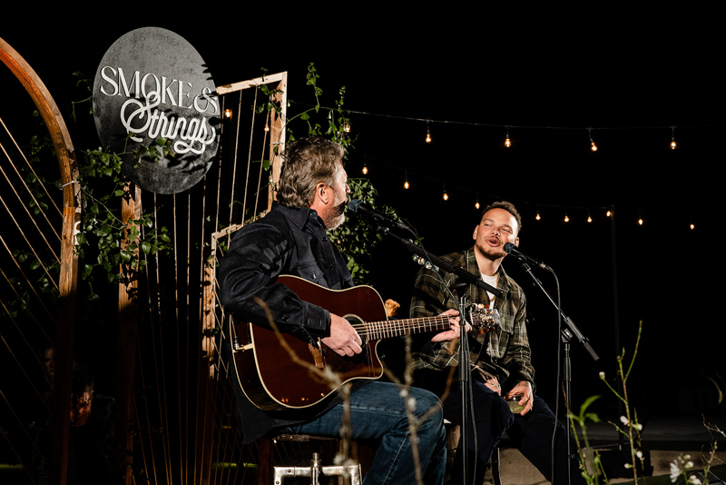 blake shelton and kane brown singing at private concert in scottsdale arizona