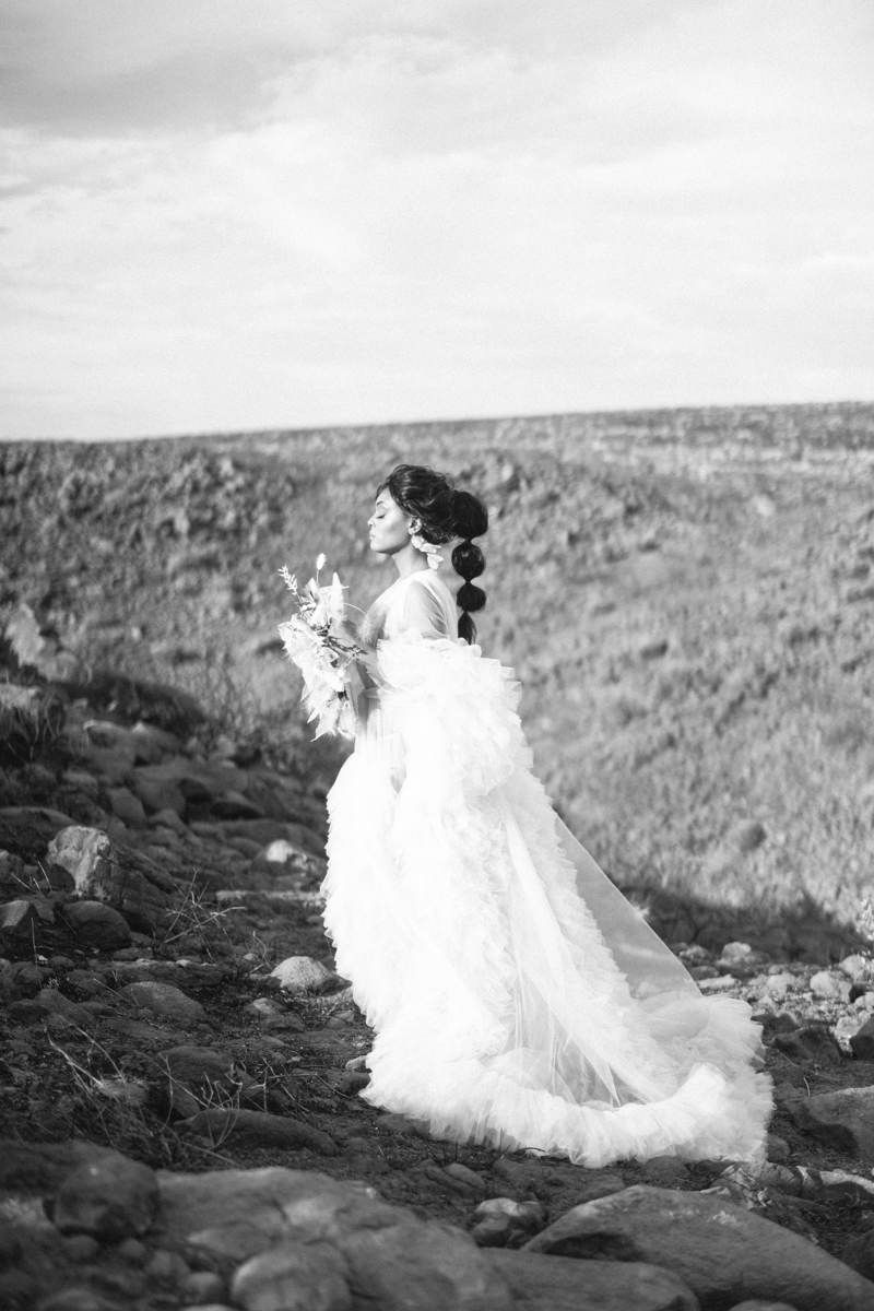 romantic edgy arizona editorial shoot