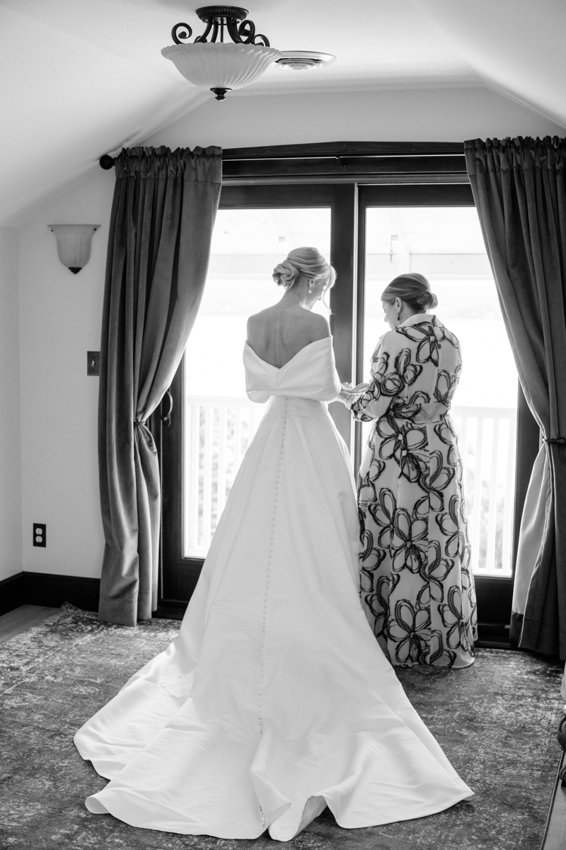 getting ready portraits french's point maine wedding