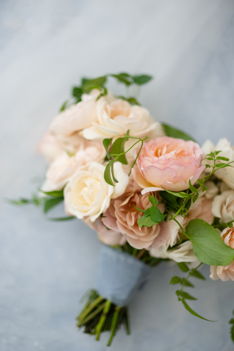 wild dahlia wedding floral