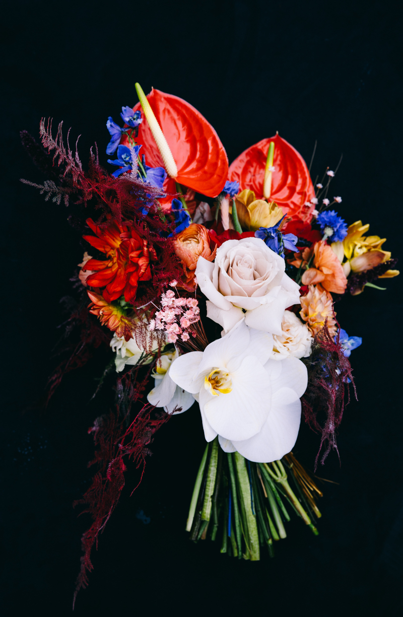 vibrant wedding bouquet